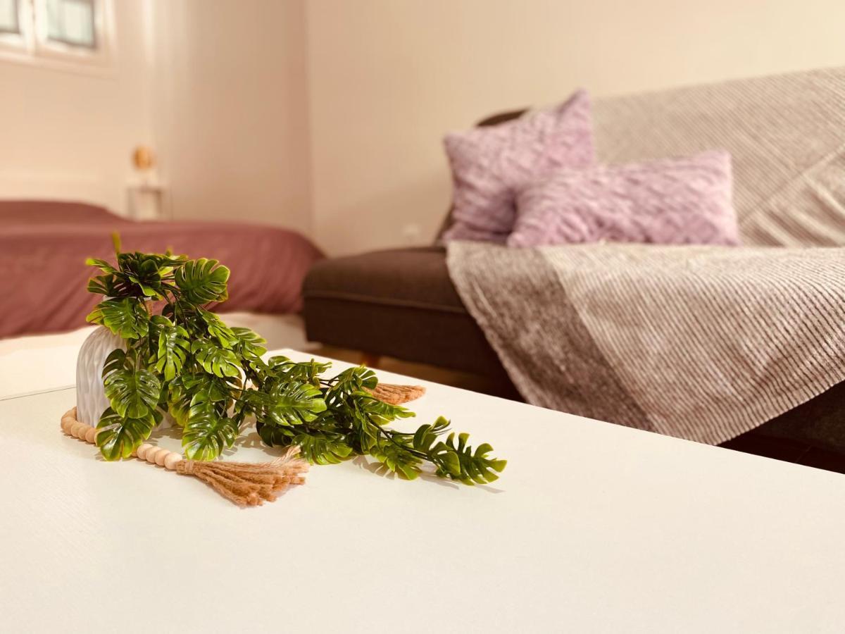 Louvros Luxury Suites Dassia  Ngoại thất bức ảnh